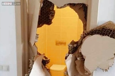 Sochi Olympics: US athlete Quinn breaks down door after getting locked in toilet