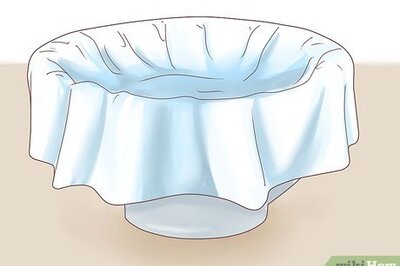 How to Make Perfume (Flower Blossoms and Water Method)