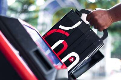 How Proliferation of Battery Swapping in EV Market Will Benefit Customers, Provide Level-Playing Field