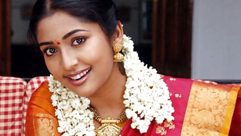 Navya Nair replaces Meena in Kannada remake of 'Drishyam'