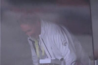 AUS vs PAK 2nd Test: Play Delayed at MCG as 3rd Umpire Gets Stuck in the Lift - WATCH