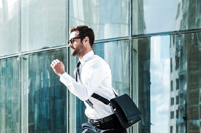 Auto Driver's Son Fights All Odds to Becomes India's Youngest IAS Officer