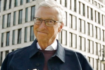 Watch: Bill Gates Sticking Flex Wall Posters In Berlin, This Is Not A Drill