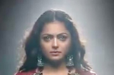 Drashti Dhami's First Look From The Empire is Out, the Actor Dazzles as a Royal Warrior