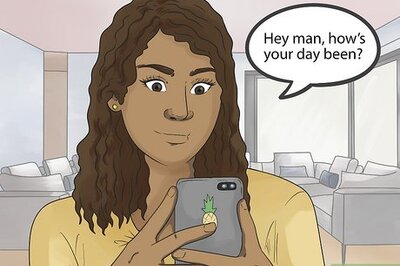 How to Become Best Friends with a Guy over Text
