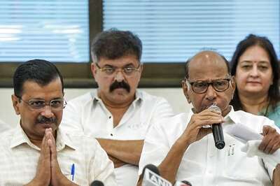 Will Pawar's Nudge Push Ally Congress to Throw Weight Behind Kejriwal, Spruce Up 2024 Oppn Bloc?