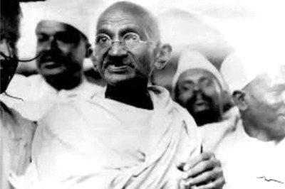 UK Considering a Coin to Commemorate Mahatma Gandhi