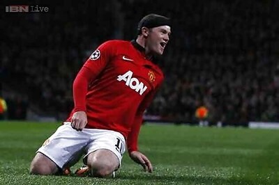 Rooney stars as Manchester United win their Champions League opener