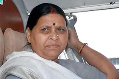 Chhapra Bemused as RJD Workers Out on Streets Against Citizenship Act Begin Burning Rabri Devi's Effigy