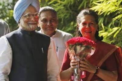 Pics: Leaders smiling, leaders frowning