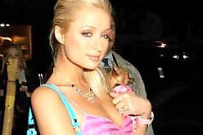 Off sex, Paris Hilton makes out!