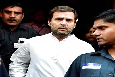 TN Congress Blocks Roads, Stages Protest Against Attack on Rahul Gandhi's convoy