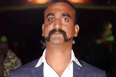 Bajwa's 'Legs Shaking', Qureshi in 'Fear of Indian Attack': Pak Oppn Recounts Night Before Abhinandan's Release