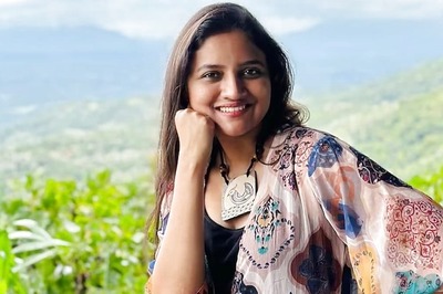 Ranjani Raghavan's Stylish Tie-Up Shrug Look Has Fans' Approval