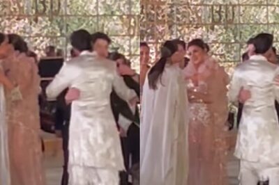 Priyanka Chopra Chats With Deepika Padukone, Ranveer gives a Hug to Nick Jonas at NMACC Launch