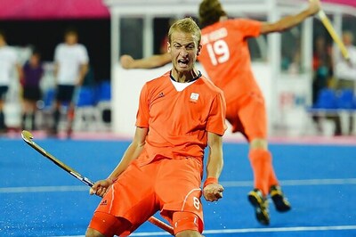 Netherlands rout Pak 5-2 to enter Champions Trophy final