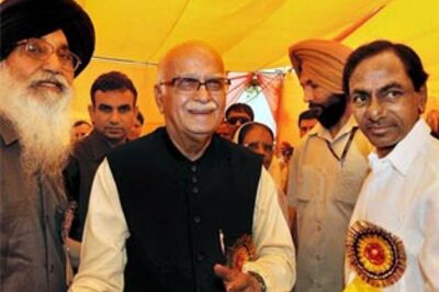 Pally just for rally? TRS denies joining NDA