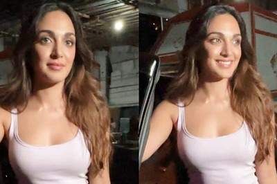 Kiara Advani Sports Comfy Casuals, Greets The Paps With A Smile; Fans Say 'Still Glowing From Wedding'