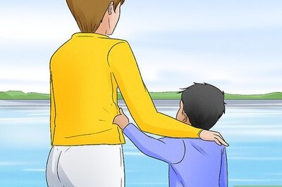 How to Teach Your Toddler to Swim