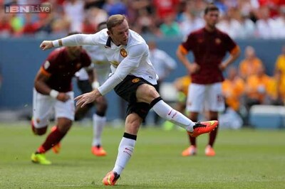 Rooney scores two in Manchester United friendly win over Roma
