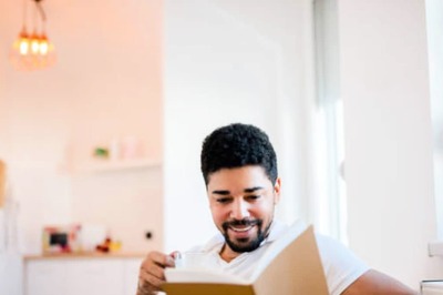 From AI to Ebooks, 6 Book Trends To Watch Out In 2024