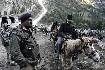 J&K: Amarnath Yatra resumes after two days of curfew