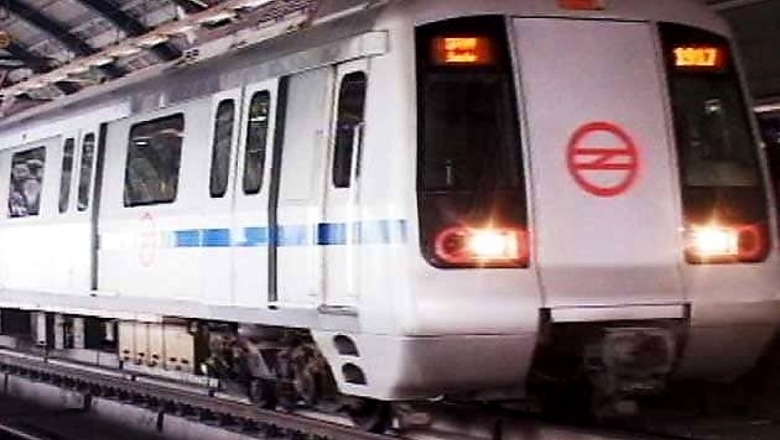 Man jumps before Delhi Metro train, has miraculous escape