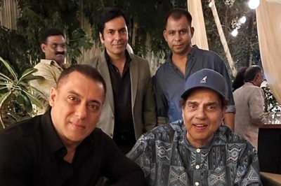 Salman Khan Is All Smiles As He Poses With Dharmendra At Gadar 2 Success Party; Check Photo