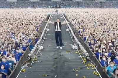 Watch: PSY Takes Over Seoul Olympic Stadium With Epic Gangnam Style Performance
