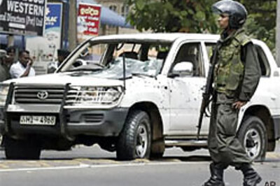 Sri Lanka minister killed by roadside bomb blast