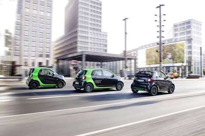Smart Looks to Generate Excitement With its All-Electric Models