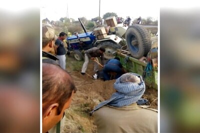MP: Tractor carrying sand illegally overturned in Gwalior, forest guard killed