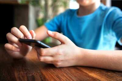 Women Face Epidemic of Online Stalking, Harassment on Seeking Help in Covid Crisis