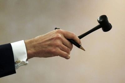 After Father Seeks to Collect Dead Son's Sperm, Calcutta HC Rules Wife Has Right Over It