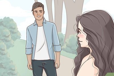 How to Get a Good Looking Girl to Notice You