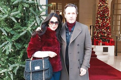 Mallika Sherawat Clears The Air, Says She Doesn't Own or Rent Any Apartment In Paris