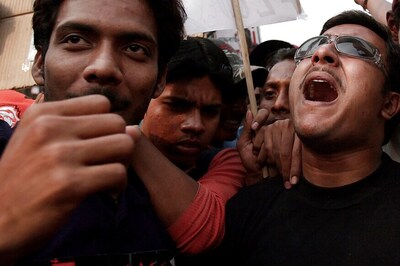 Kerala Activists Launch 'Kiss-In' Protest Against Shiv Sena's Moral Policing