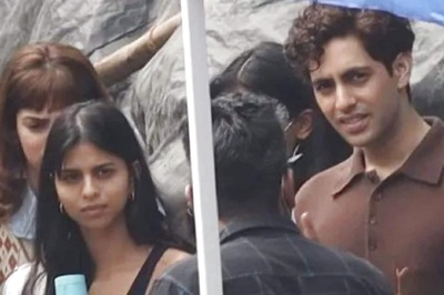 Suhana Khan Spotted With Amitabh Bachchan's Grandson Agastya Nanda on 'Archies' Set; Pics Go Viral