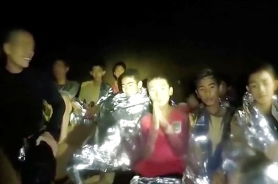 Trapped Thai Team Gets Diving Lessons as Rescuers Weigh Extraction