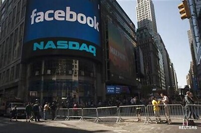 Facebook wins back friends on Wall Street, shares soar