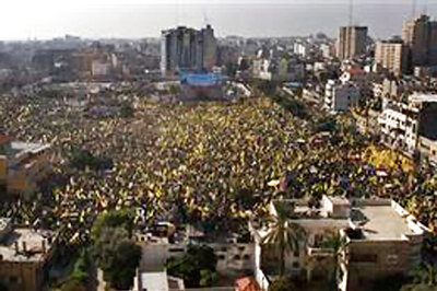 Fatah party stages first rally in Gaza since 2007