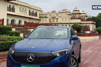 Mercedes-Benz Entry-Level EQA 200 Launched in India, Price Starts at Rs 66 Lakh