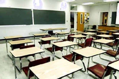 Chinese teacher punishes pupil by 50 students' slaps