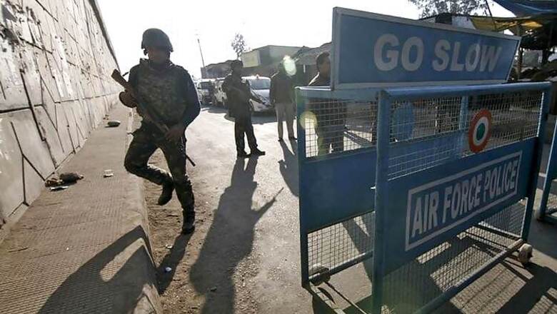 Pakistan conducts raids, but claims evidence on Pathankot insufficient