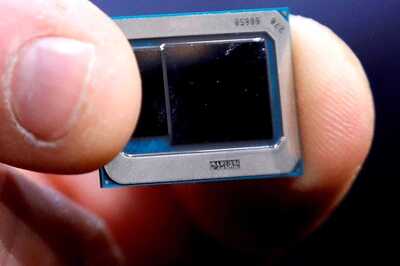 Intel to Build Qualcomm Chips, Aims to Catch Rivals Like Samsung, TSMC by 2025