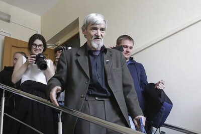 Russian Historian Who Exposed Stalin's Crimes Cleared of Child Pornography Charges