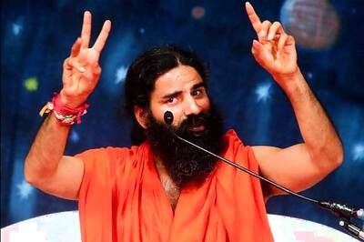 I am not behind split in Team Anna: Ramdev