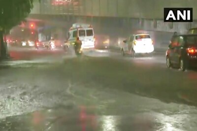 Heavy Showers Lead to Waterlogging in Several Parts of Mumbai, More Rain Predicted Tomorrow