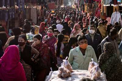 India Reports Over 13,000 Cases Spurred by Omicron; Govt Calls for ‘Heightened Vigil’