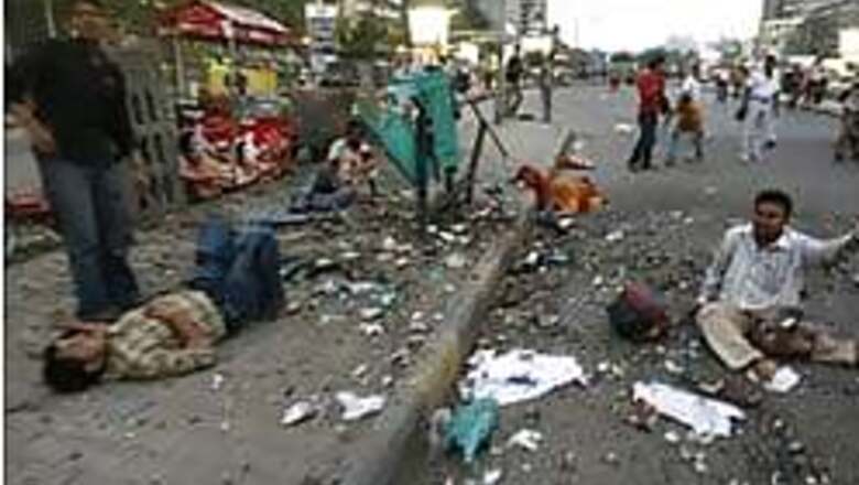Boy selling balloons saw two men place bomb: police